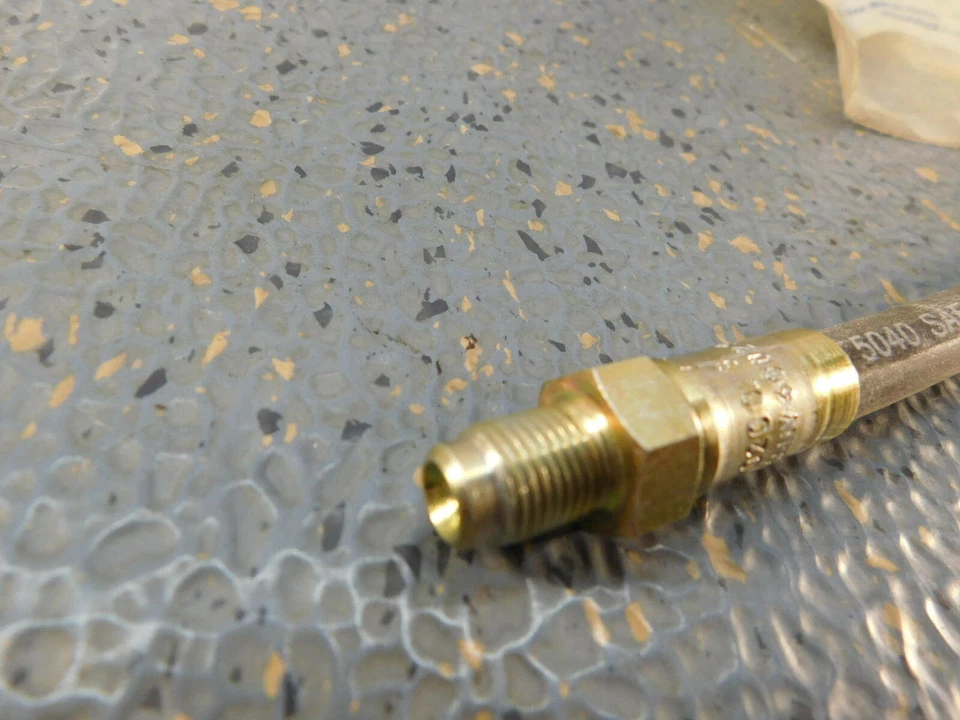 Manguera freno trasero izquierdo bmw 2500 2800 bavaria 3.0 320i 1969-1981 Foto 2 de 4