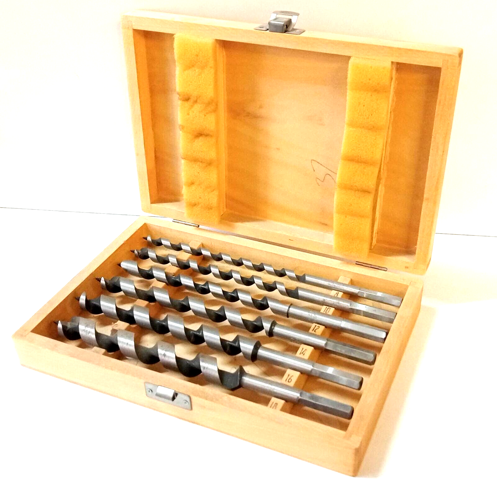 PUNTA TRAPANO LEGNO ELICOIDALE CON CENTRINO KIT 6 PEZZI MM. 8/10/12/14/16/18X230