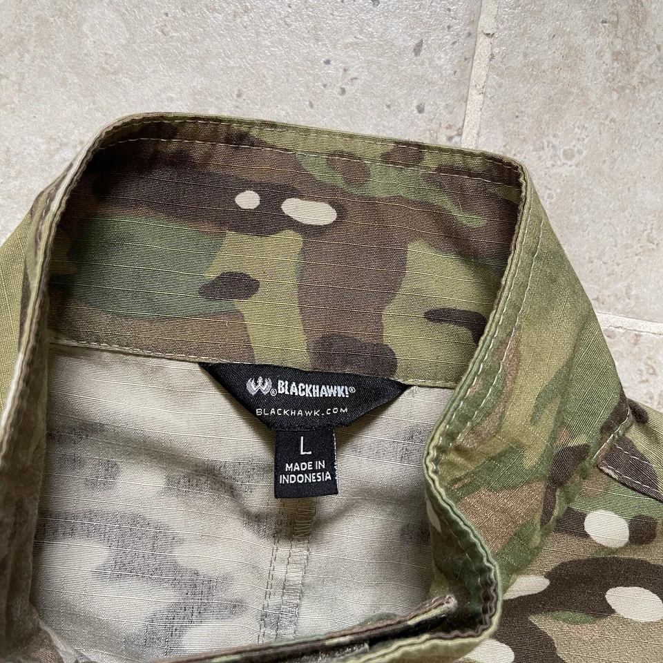 BLACKHAWK! Brand Frog Camo Military Style Hunting Vest - Image 2 of 4