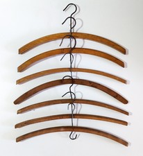 Lot 7 Ancien Cintres En Bois Et Crochet De Suspension