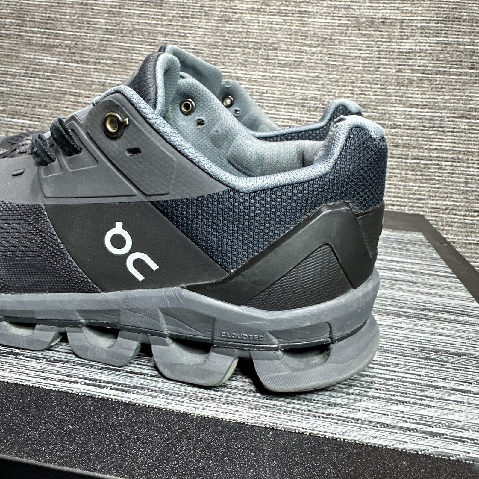 ON Cloud Cloudace Trainer Running Shoes Comfort B… - image 2