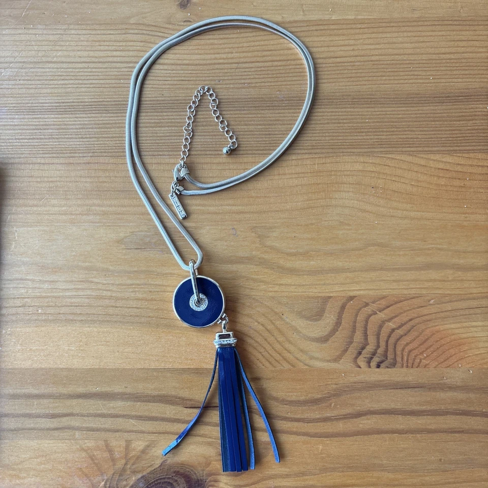 Collar Casa Blanca Mercado Negro Tono Dorado Cuero Azul Marino Cristal Borla Foto 2 de 4