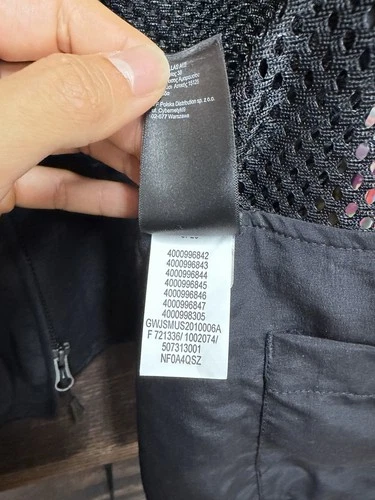 Supreme The North Face Cargo Vest Men's M Black Logo Zip Pockets TNF NWT SS20 image 9