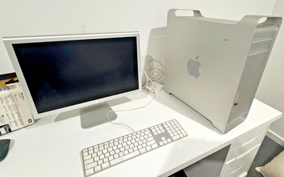 Apple Mac Pro Tower 1,1 (2006) A1186 2x2.66 GHz Dual-Core Intel