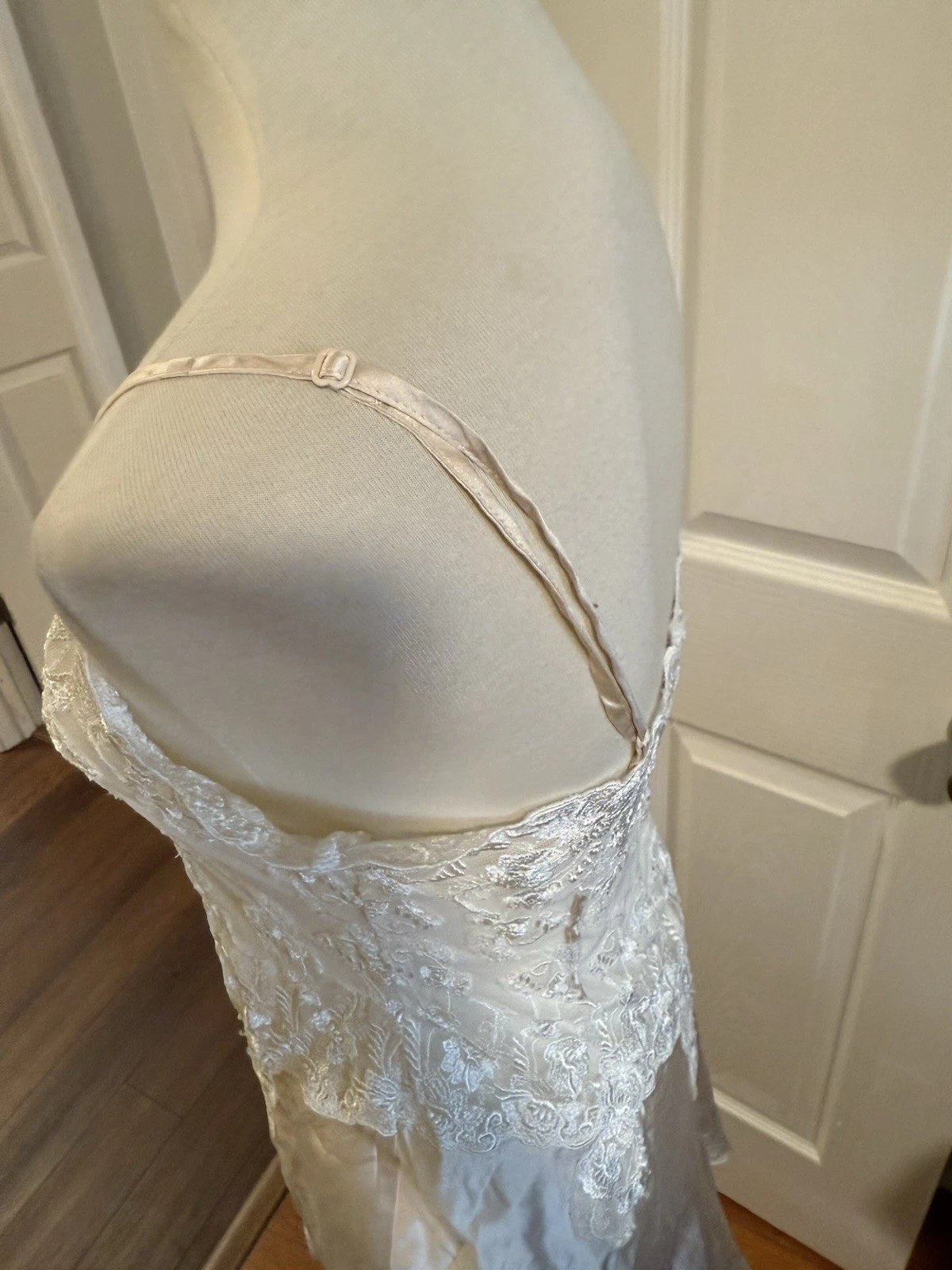 UNDERCOVER Slip Ethereal Victoria's Secret in pizzo di seta (S) vintage romantico