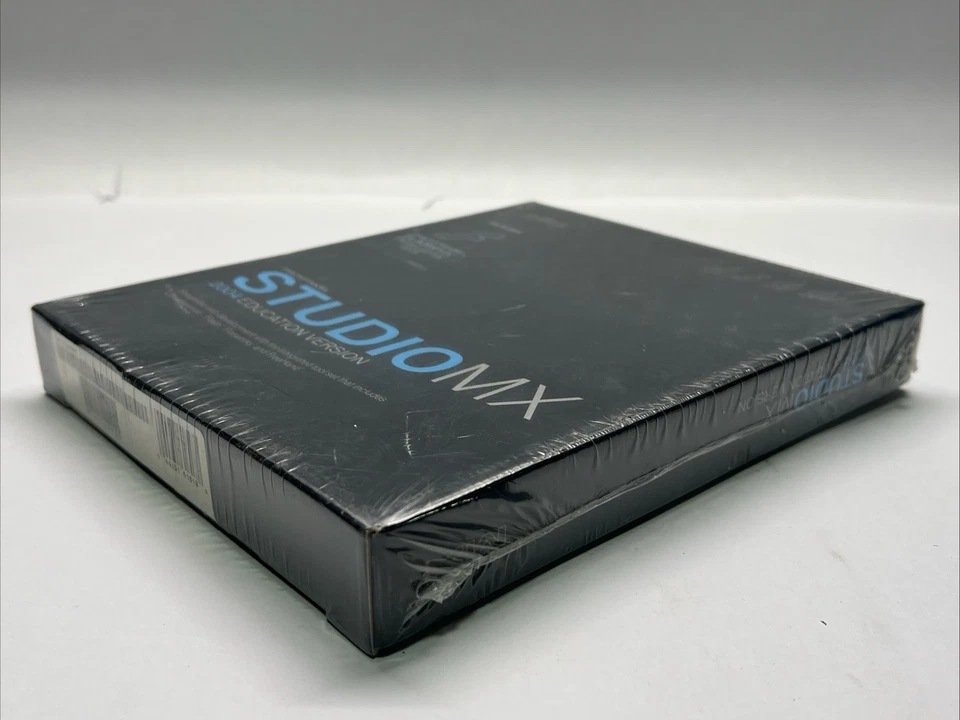 Studio MX 2004 Education Version - Image 3 of 4