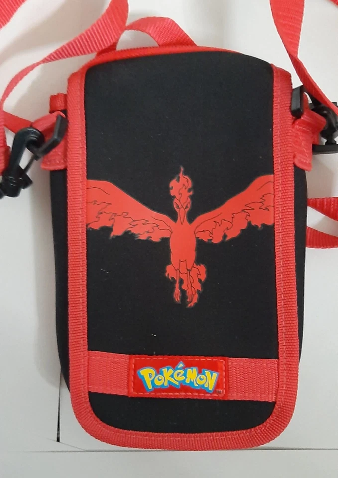 Estuches de viaje Hori Legendary Pokemon - ¡Lote Moltres, Articuno y Zapdos (3DS)! Foto 3 de 4