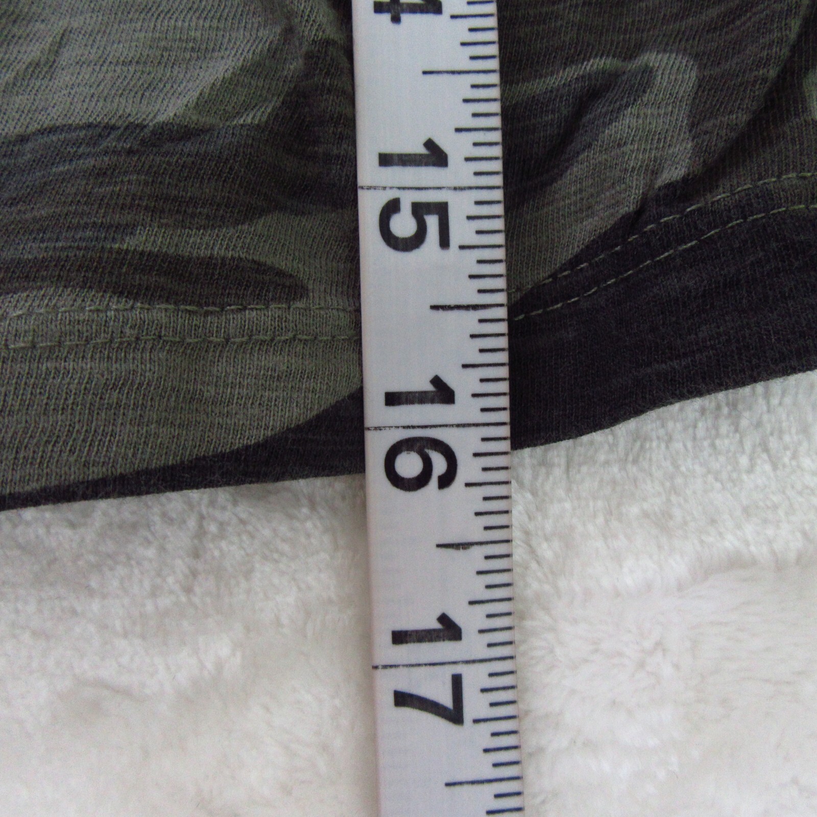 Rebel By Primark Size 5-6 Years NYC Attitude T-Shirt Felt Green Logo Camo/Green image 8