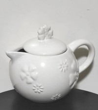 Teiera Mulino Bianco Ceramica Bianca Collezione 2010, Nuova.