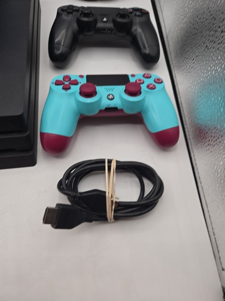 Sony PlayStation 4 ps4 Pro 1TB CUH-7215B Console TESTED Works 7