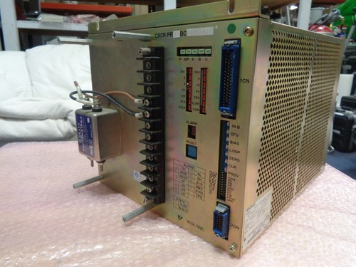 Yaskawa / ServoPack/ CACR-PR-30-BC3-AFY161C / CACR PR 30 BC3 AFY161C w/ warranty - 第 1/2 張圖片