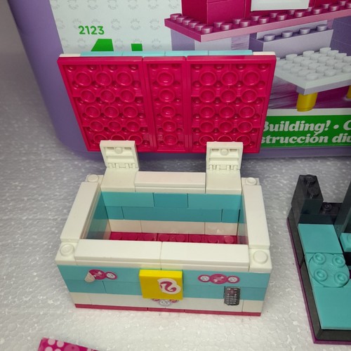 Mega Bloks Create n Play + Barbie Sets + Monster High Biteology Class + Lagoona - Picture 5 of 15