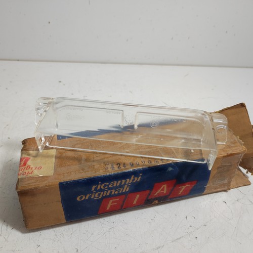 TRASPARENTE FANALINO TARGA FIAT 126 - 126 PERSONAL ORIGINALE 4249929 - Foto 6 di 6