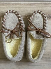 Youth Leather Fuzzy Moccasin Slippers Shoes Size 6