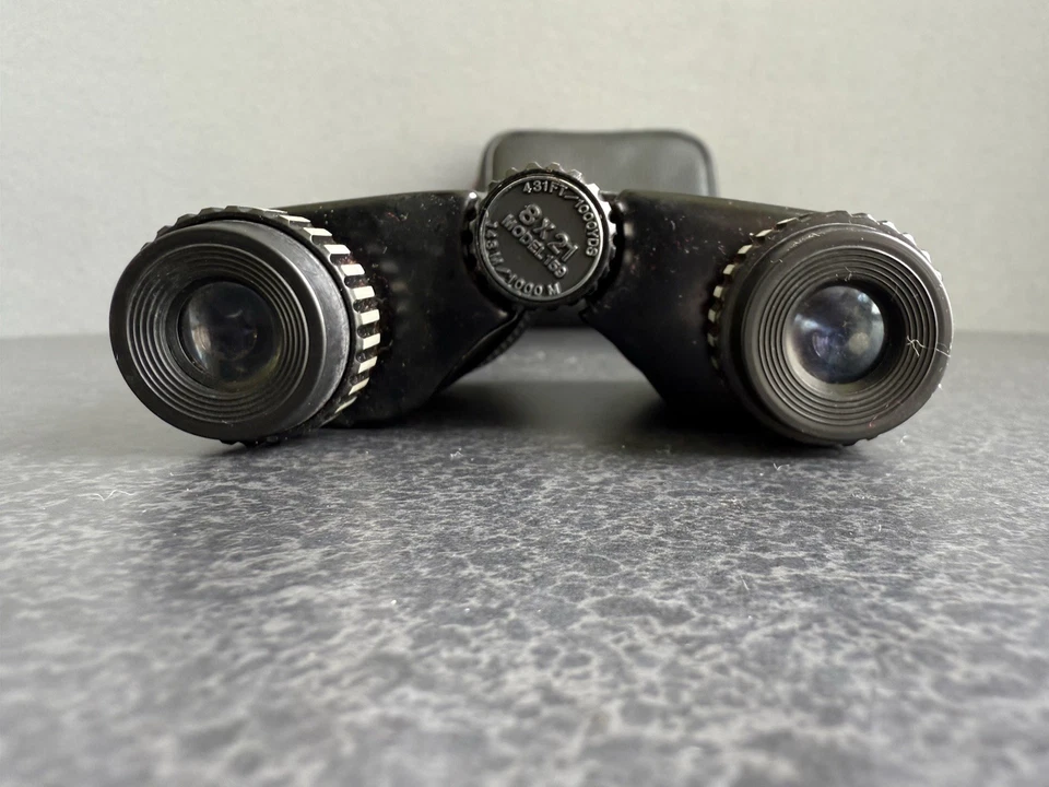Vintage Tasco Model 159 8x21 431ft at 1000yds Binoculars + Case - Image 3 of 4