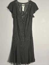 R&M RICHARDS V-NECK FLOWY SHORT SLEEVE BEADED KNEE LENGTH WOMENS 12