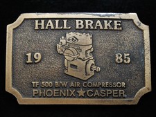 OB05102 VINTAGE 1985  HALL BRAKE PHOENIX CASPER  COMPANY BELT BUCKLE