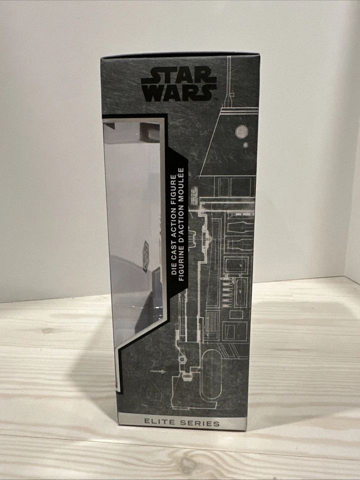FIGURA FUNDIDA A PRESIÓN DISNEY STORE STAR WARS ELITE R5-D4 - NUEVA EN CAJA Foto 4 de 4