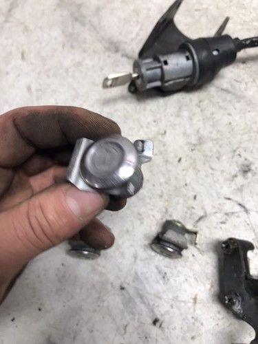 01 Honda CN250 CN 250 Helix Scooter Ignition Starter Switch - Picture 4 of 19