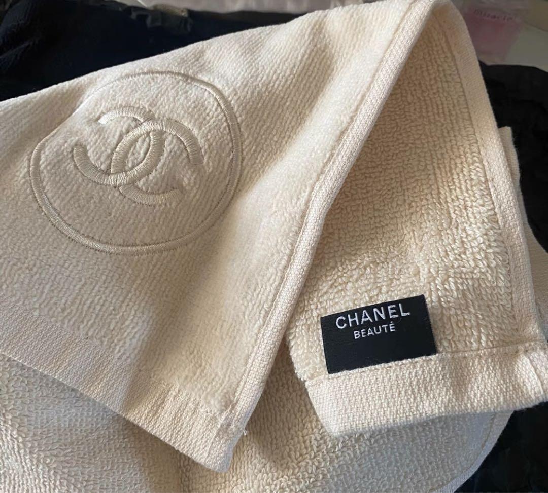 CHANEL Novelty Towel LA COLLECTION Black, Cream, Red 3 Sets