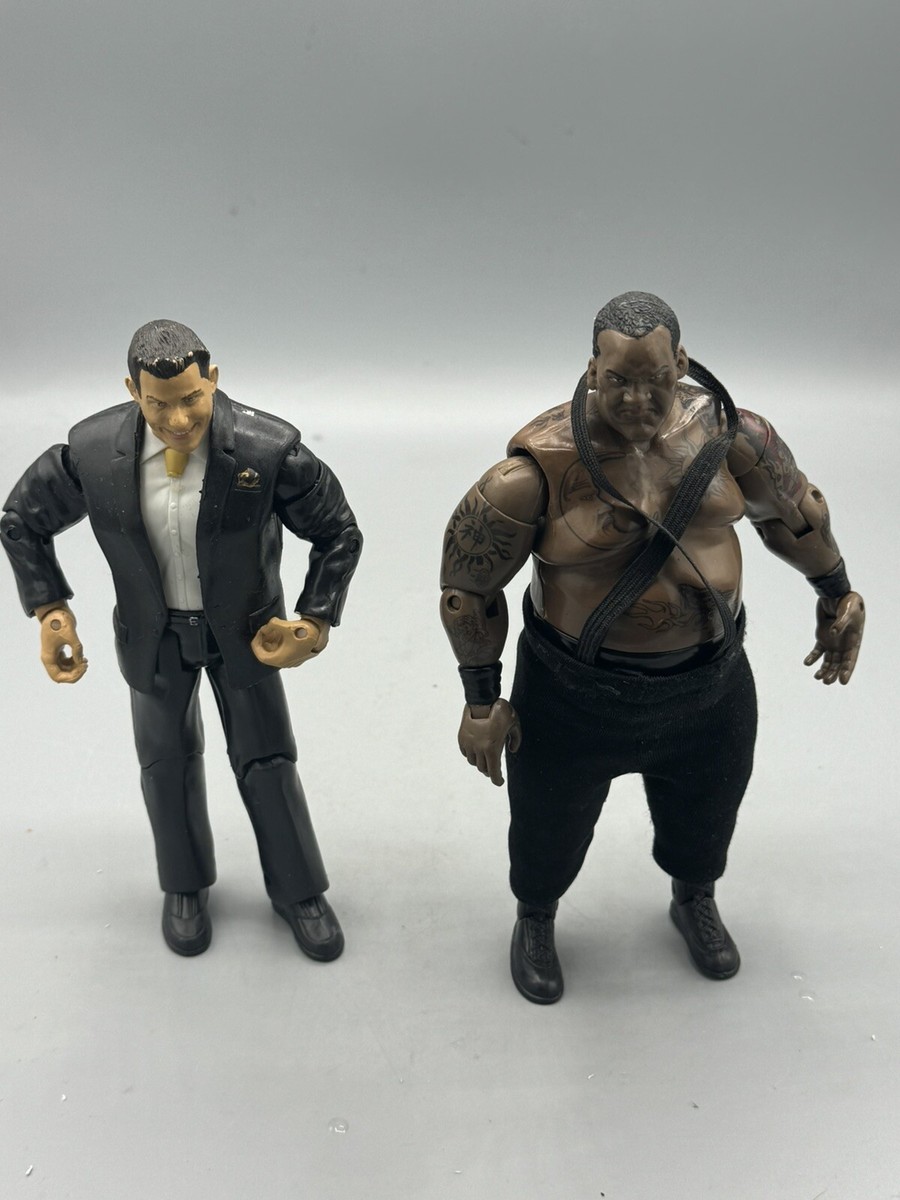 WWE』DADDY,V & STRIKER フィギュア