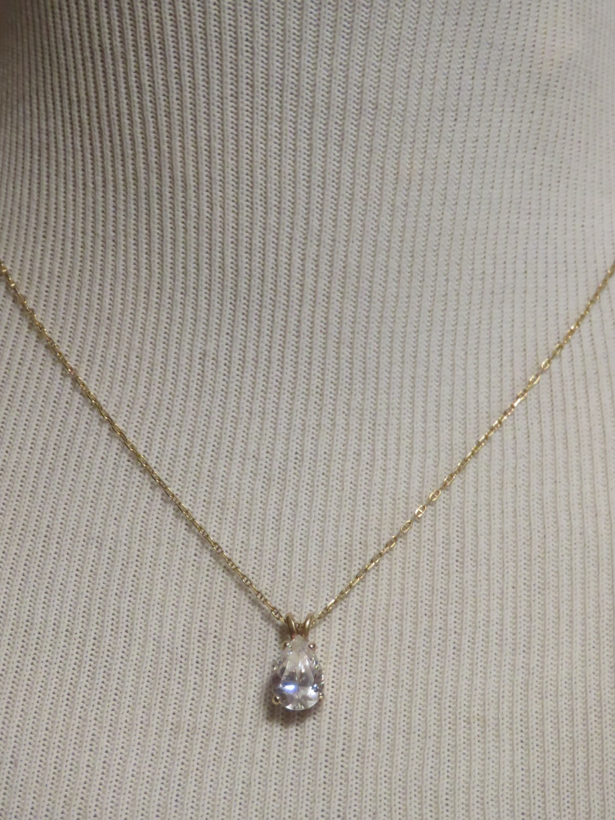 Solid 14K Yellow Gold Solitaire Simulant Solitair… - image 2