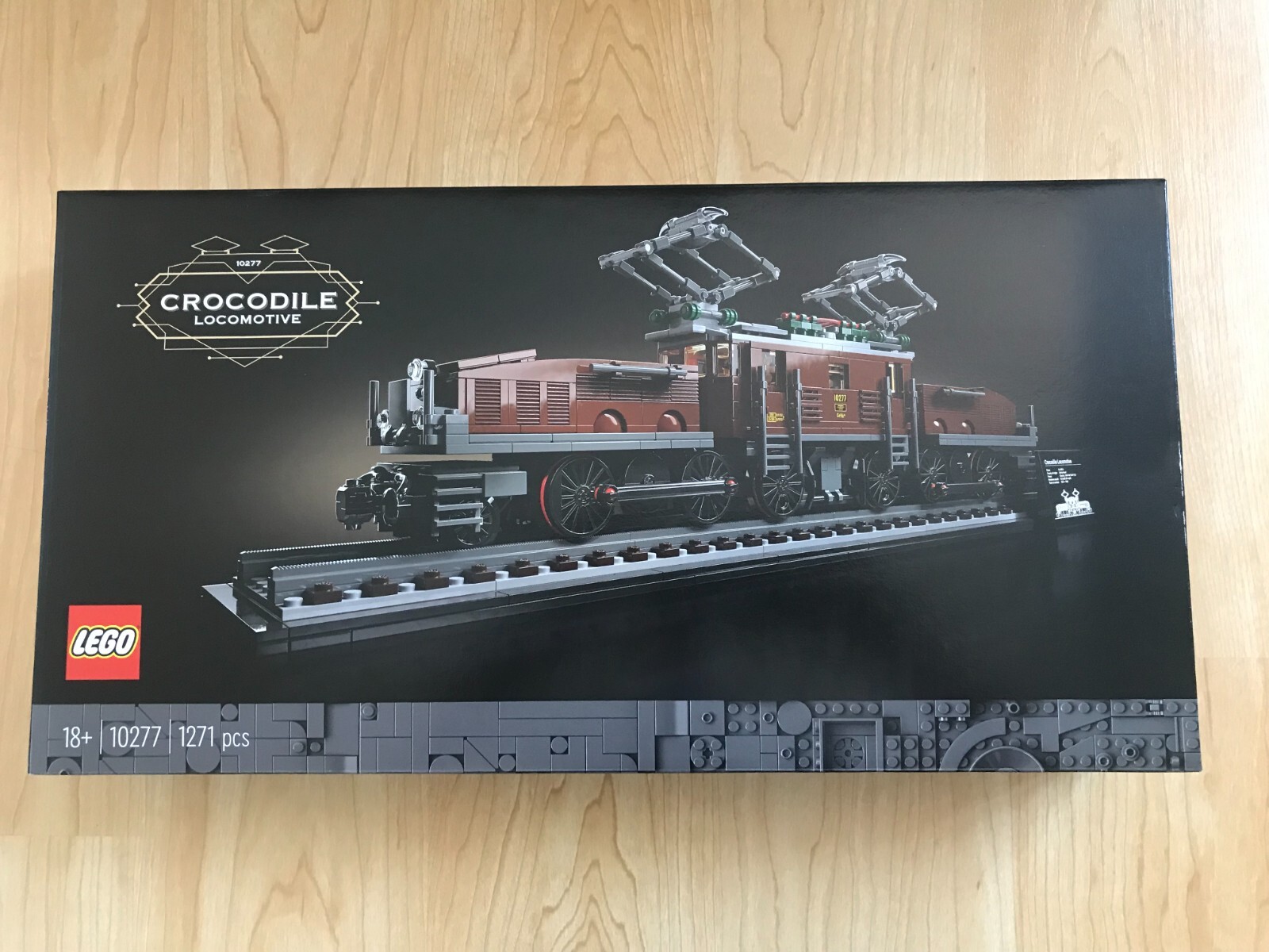 Lego Icons Crocodile Locomotive 10277 BRAND NEW in Box FREE Signed Postage