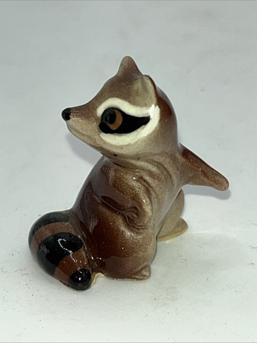 Vintage Hagen Renaker Brown Raccoon Mama A-163 Sitting Up Miniature Figurine