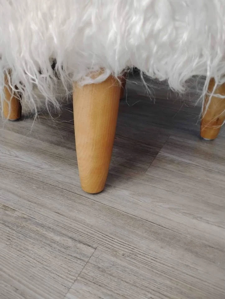 白色人造毛皮奥斯曼脚凳 – 圆形蓬松脚凳 16 英寸 x 18 英寸 – 现代 AC — 第 2/4 张图片