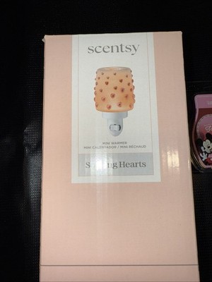 NIB Scentsy Soaring Hearts Exclusive Valentine Mini Warmer Together Forever Wax
