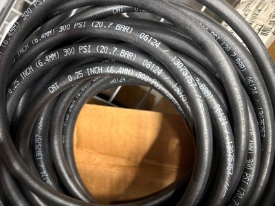 1H154-04 Hydraulic Hose 1/4 ID 1/2 OD 300 PSI 50 ft Roll Industrial Use
