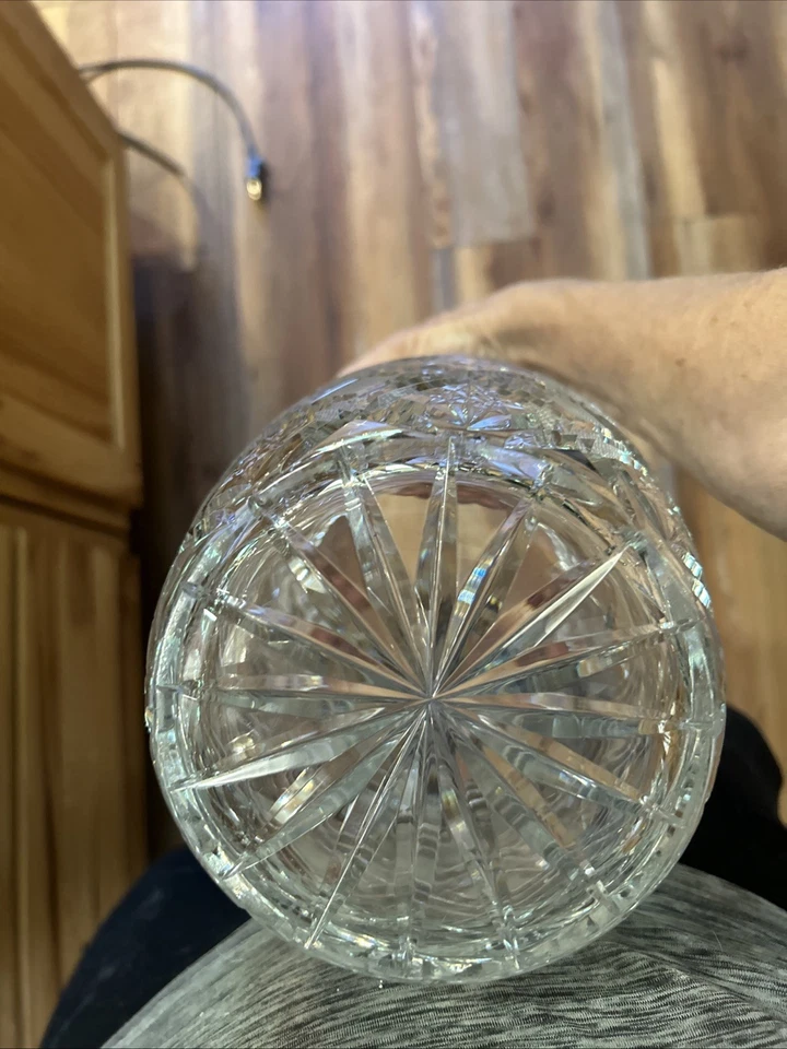 This is a Vintage Waterford Crystal vase - Image 2 of 4