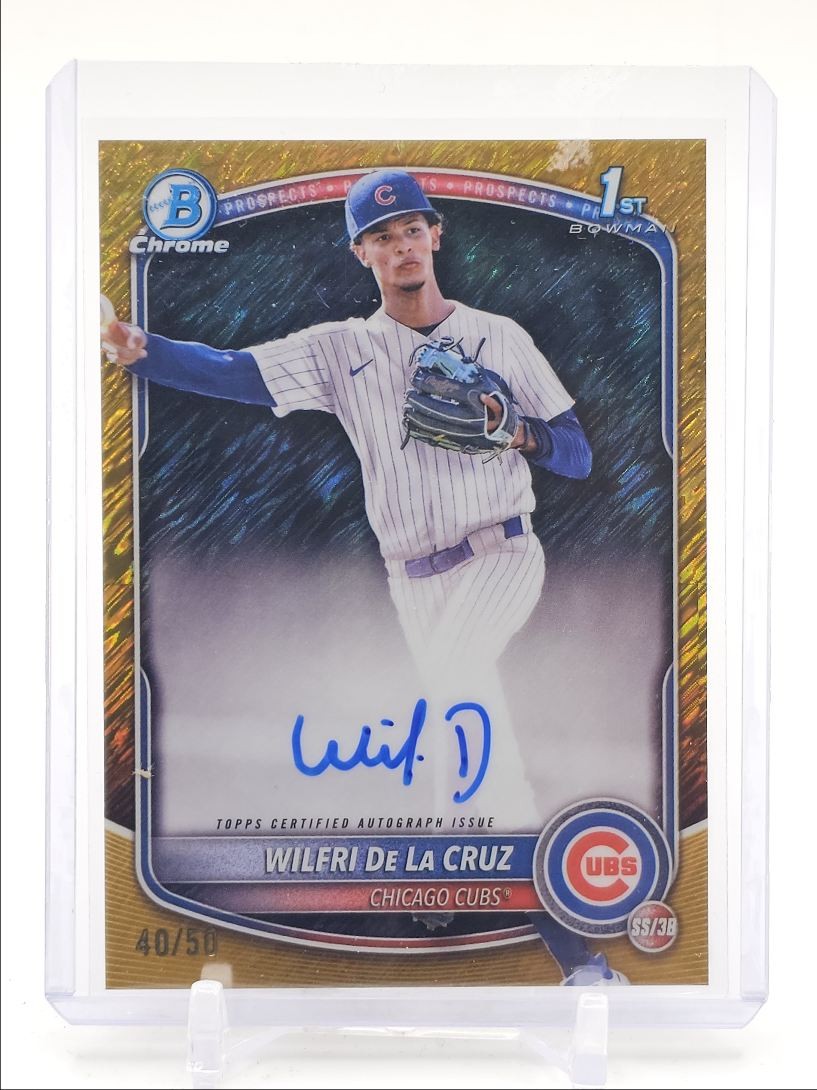 WILFRI DE LA CRUZ 2025 BOWMAN CHROME 1ST GOLD SHIMMER AUTO /50 Q2754