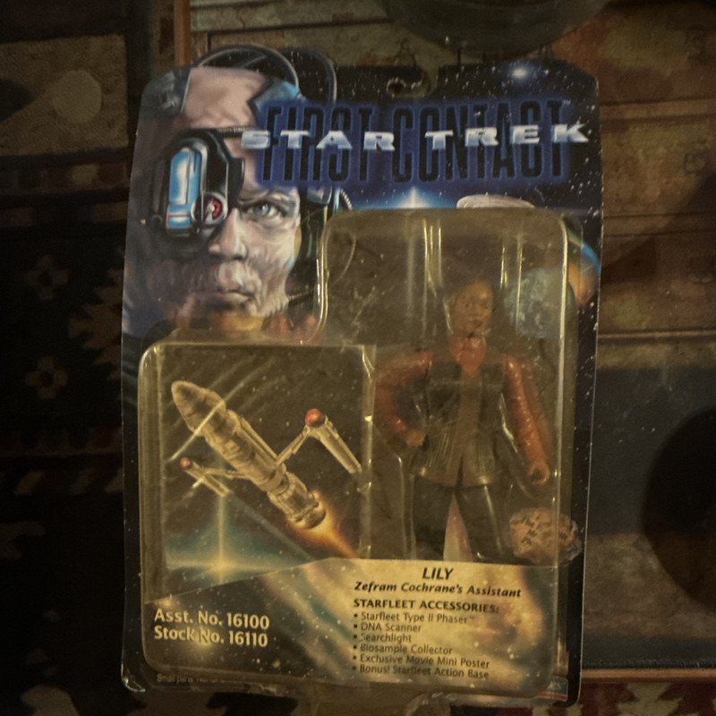 Star Trek First Contact Lily Zefram Cochrane Assistant Collectible Action Figure