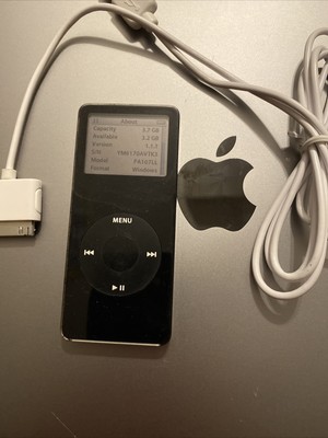 Apple iPod Nano Black 4GB 1st Generation A1137 PA107LL Working Tested