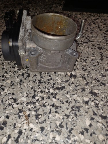 Nissan/Infiniti Throttle Body Hitachi Sera 526-01 OEM - Used - Picture 4 of 15