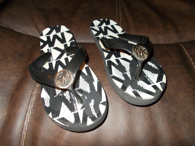Michael Kors Black White Rubber Flip Flops Sandals Children Girls Size 2/3 Large | eBay