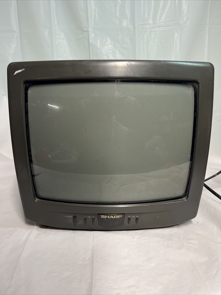 SHARP 13” Color Television Model 13F-M40 Retro Gaming SHARP 13” Color Television Model 13F-M40 Retro Gaming