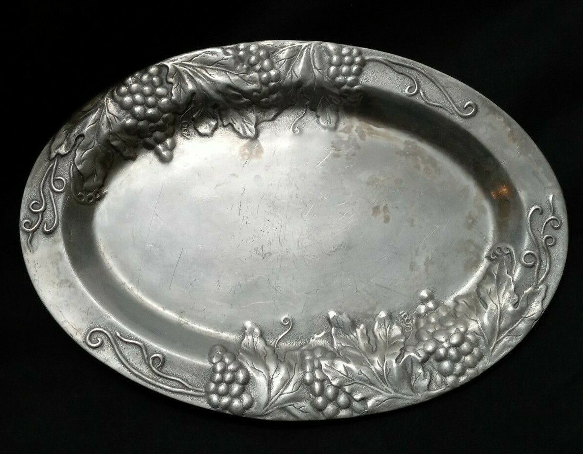 WILTON ARMETALE OVAL PEWTER SERVING PLATTER GRAPES & GRAPE VINE 15.5