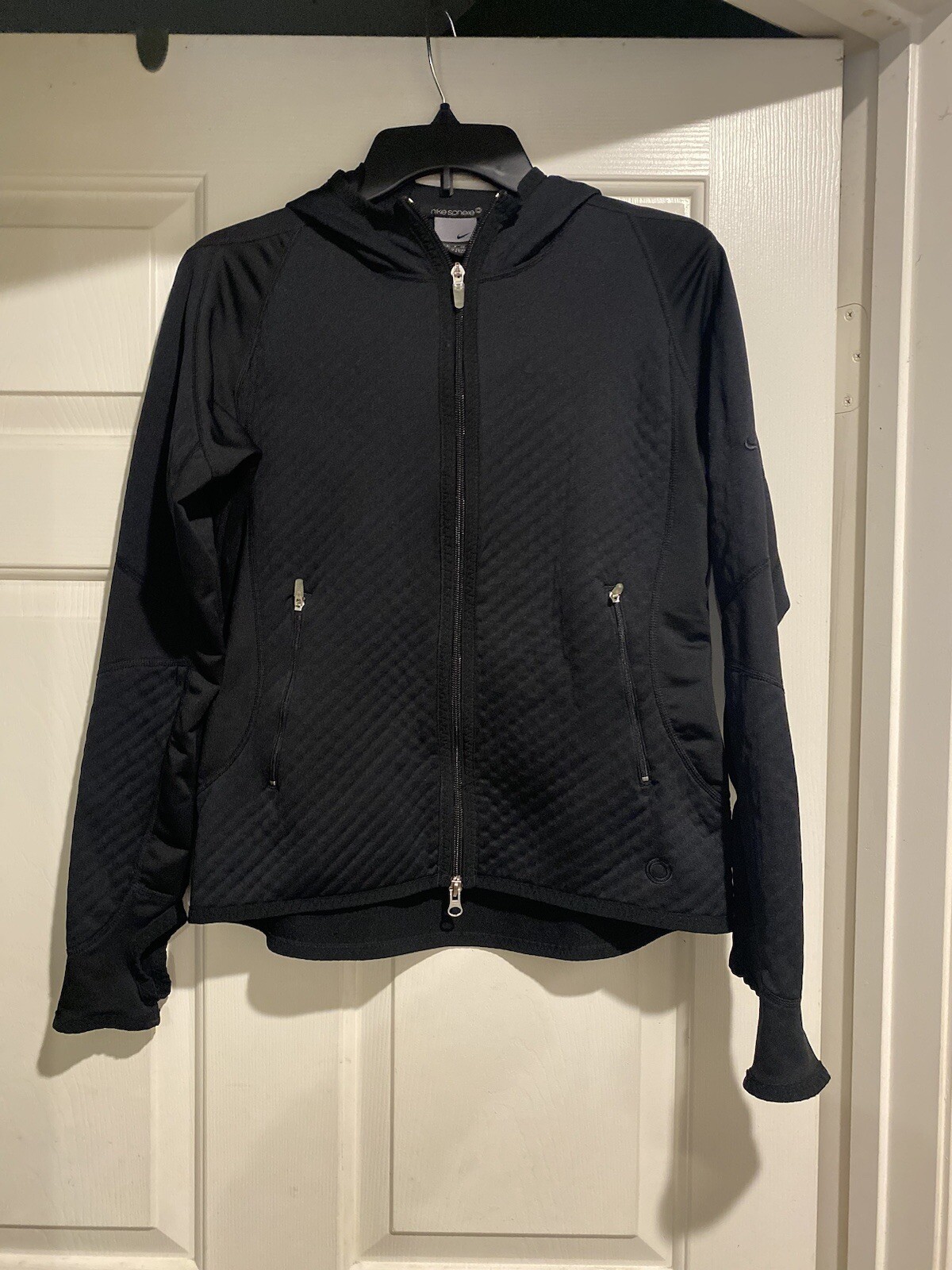 SACAI X NIKE Giacca Nike Sphere full zip donna piccola nera con cappuccio B42
