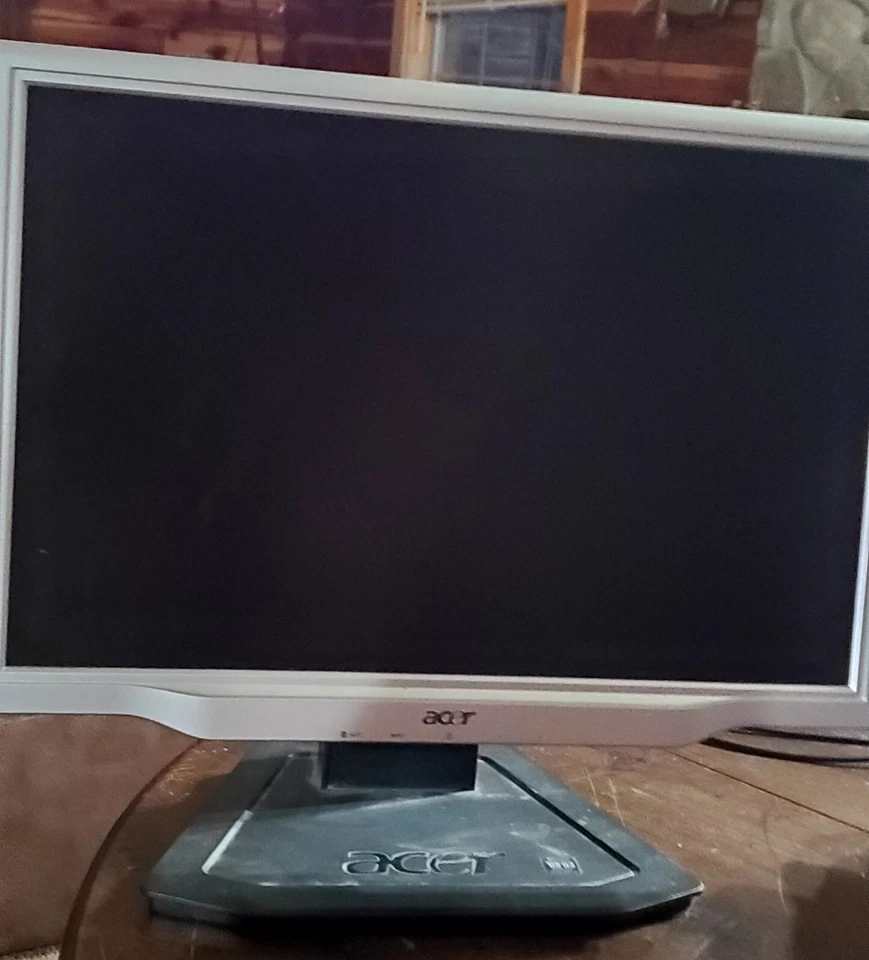 Acer  Monitor X191Wsd 19in WXGA+ PC Screen FOR PARTS or REPAIR ONLY - Image 2 of 4