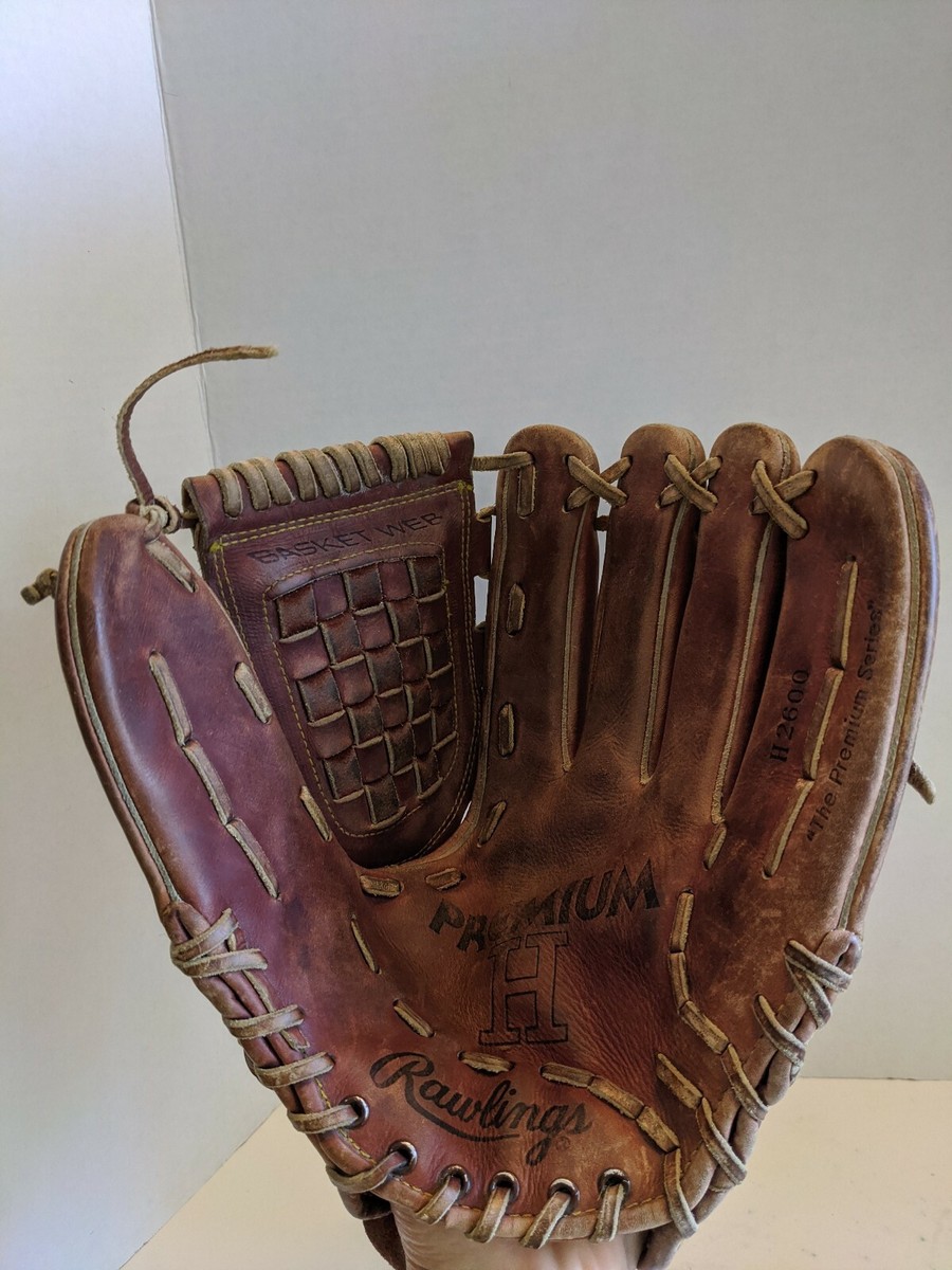 Vintage Rawlings H2600 Premium H Series 13