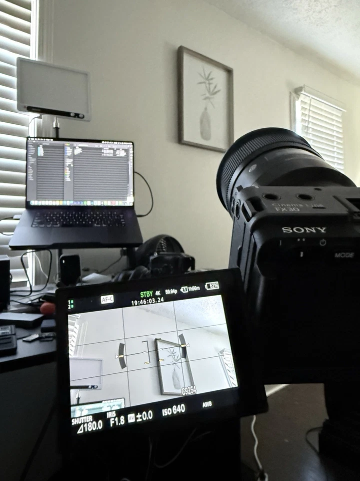 Lente Sigma 401965 24 mm F1,4 DG HSM para Sony E - negra Foto 4 de 4