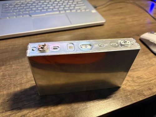 Panasonic prismatic NMC (Nickel-Manganese-Cobalt) lithium-ion cells