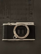 Fujifilm X-M1 16.3MP Mirrorless Digital Camera Fuji X Series Body only