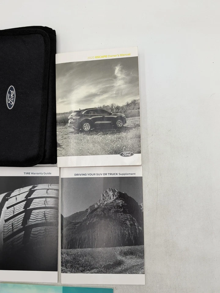 2020 Ford Escape Owners Manual Set with Case S SE SEL Sport Titanium  - Image 2 of 3