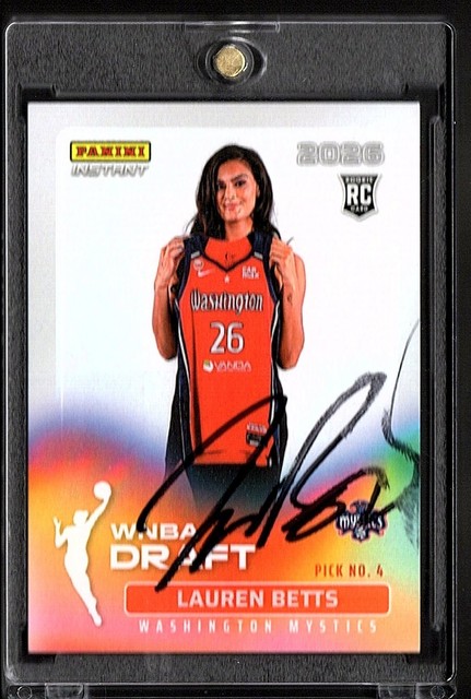 Lauren Betts 2026 Panini Instant WNBA Draft Night Autograph