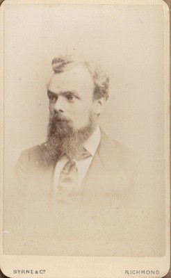 RICHMOND SURREY CDV VON BYRNE PORTRÄT MANN FLÜSTERNDER BART VIKTORIANISCHE MODEFOTO