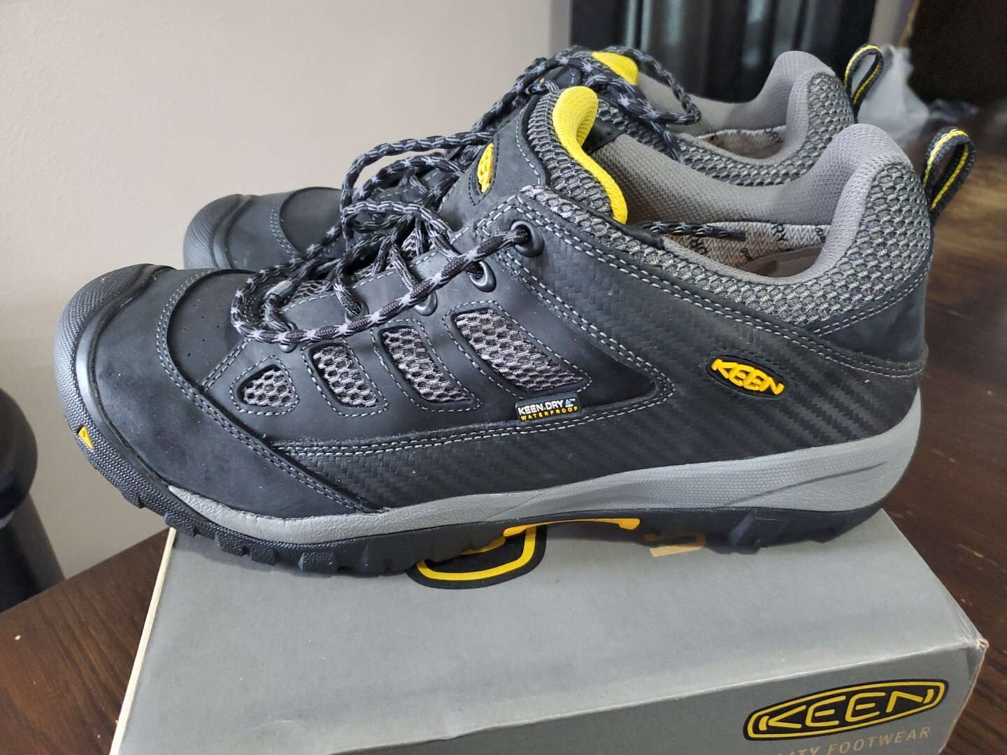 Scarpe da lavoro KEEN Utility Tucson stivali bassi punta acciaio uomo US 13 D EU 44 5