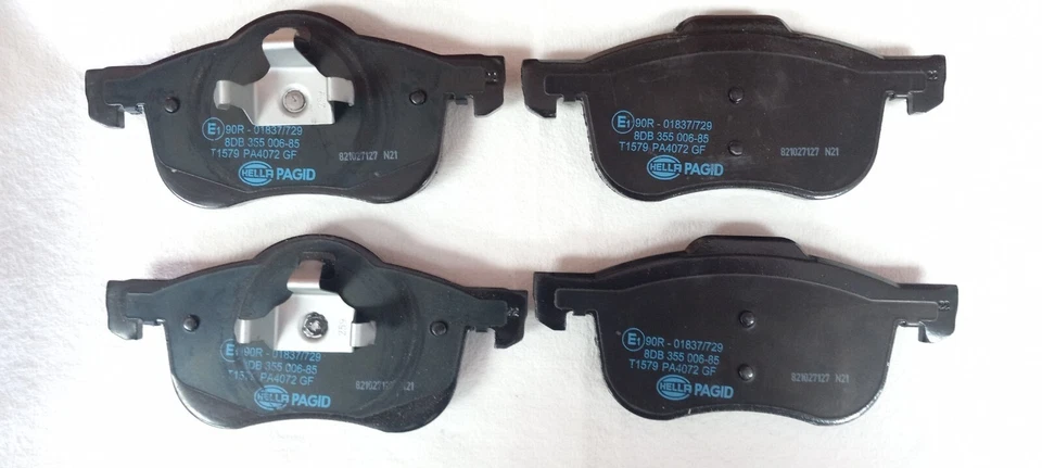 JUEGO PASTILLAS FRENO DISCO DELANTERO T1579 PARA VOLVO V70/XC/II/Mk S80 XC90 XC70/S60 2.0L Foto 2 de 4